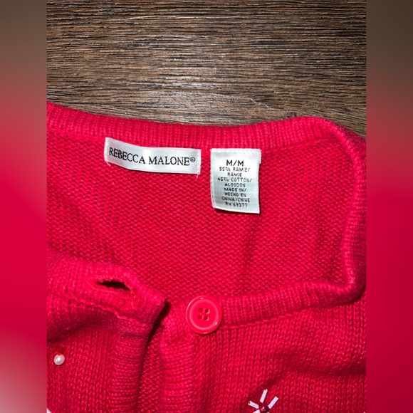 Size medium Rebecca Malone red button down snowman Christmas sweater. Festive! - Picture 4 of 4